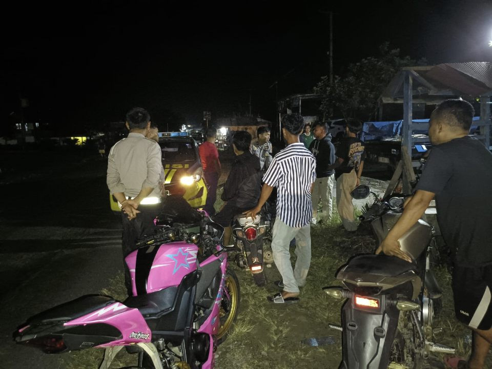 Polsek Bone-Bone Intensifkan Patroli Malam, Kapolsek: \\\"Wujud Kehadiran Polri di Tengah Masyarakat