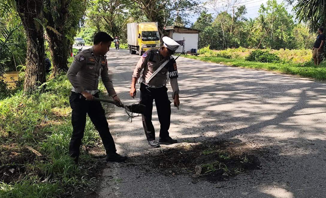 KRYD: Polantas Luwu Utara Intensifkan Patroli Hunting System, Survei Jalan Berlubang untuk Tekan Kecelakaan
