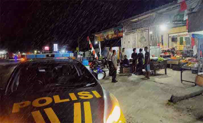 POLSEK BONE-BONE GELAR PATROLI DIALOGIS, CIPTAKAN SUASANA AMAN DI MALAM HARI
